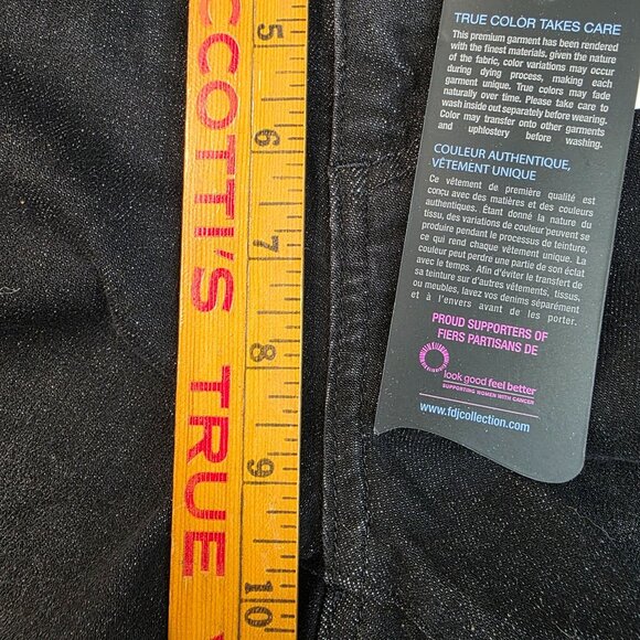 FDJ Olivia Size 6 Straight Leg Slit Hem Jeans Black Wash Mid Rise Slim Stretch - Picture 13 of 13